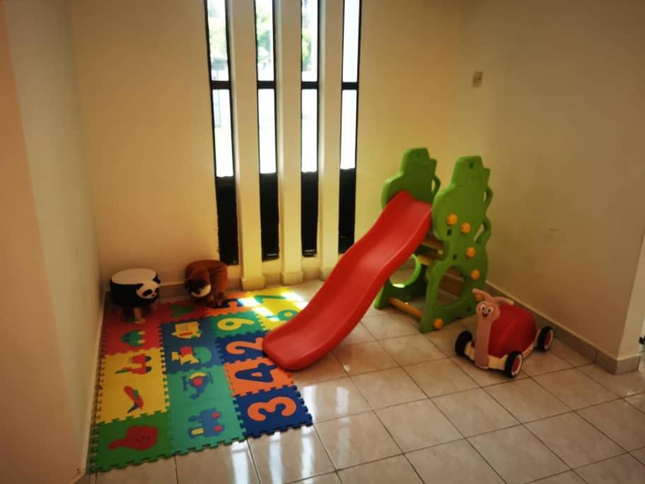 Prairie Villa Homestay Lumut Exteriör bild